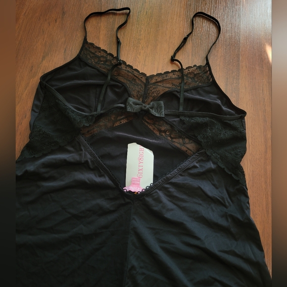 SOLD NWT 6ixty8ight black slip dress - Picture 4 of 5